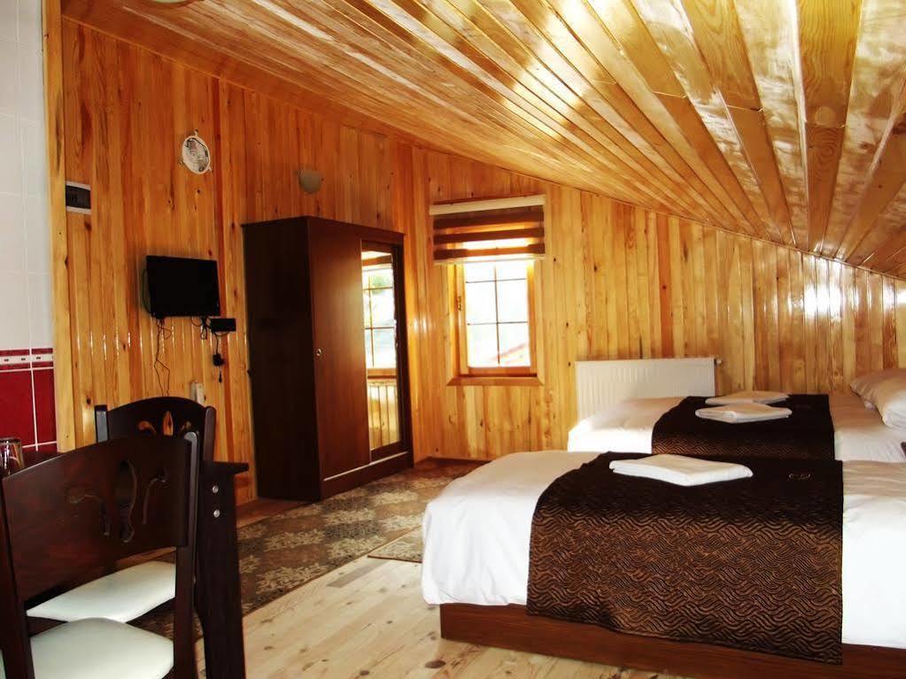Goblec Hotel & Bungalow อูซุนกอล ภายนอก รูปภาพ