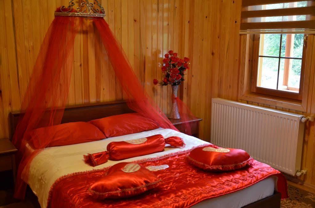 Goblec Hotel & Bungalow อูซุนกอล ภายนอก รูปภาพ