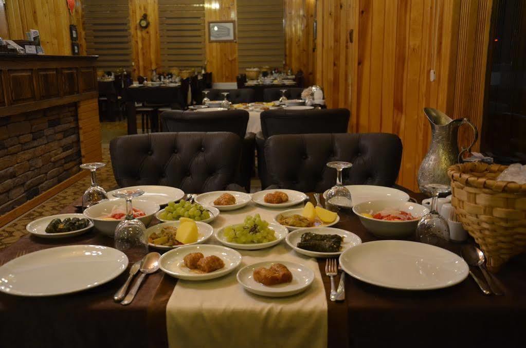 Goblec Hotel & Bungalow อูซุนกอล ภายนอก รูปภาพ